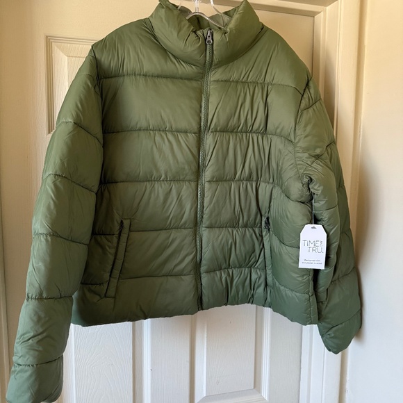 Puff Jacket - NWT - Picture 1 of 2